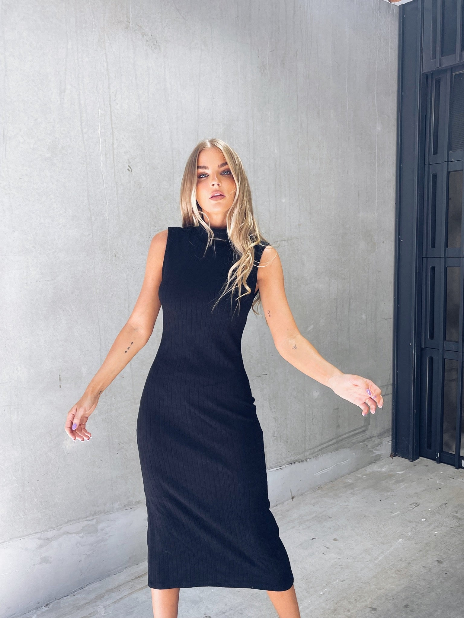 SYDNEY DRESS BLACK - SALE ITEM