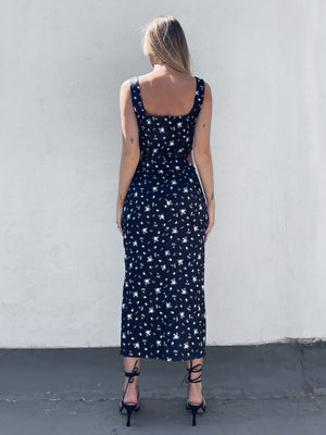 REIGN DRESS